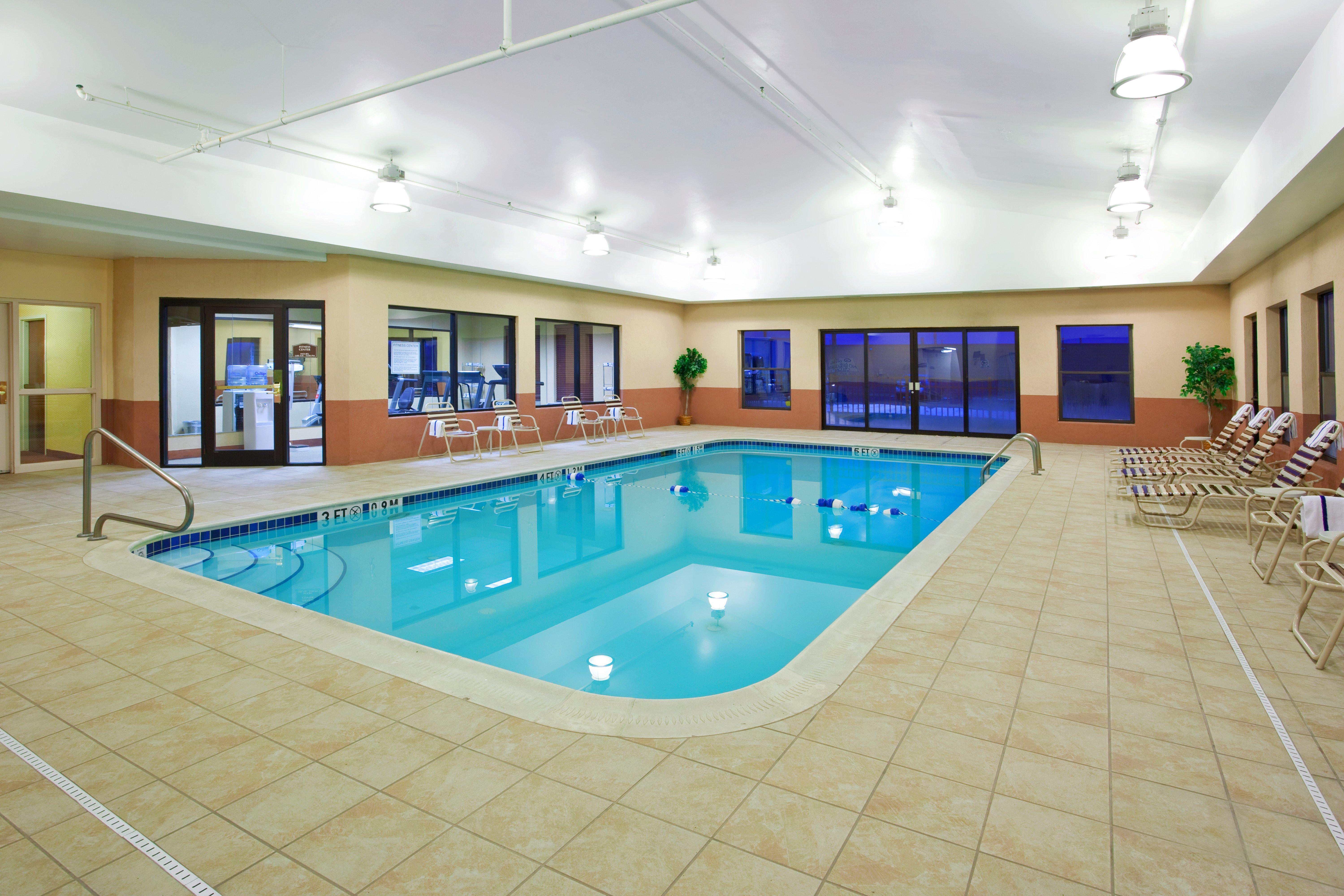 Express & Cleveland-streetsboro By Ihg 2*