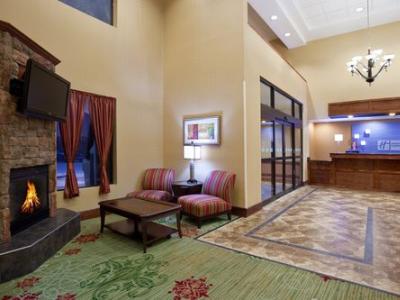 Hotel Express & Cleveland-streetsboro By Ihg 2*