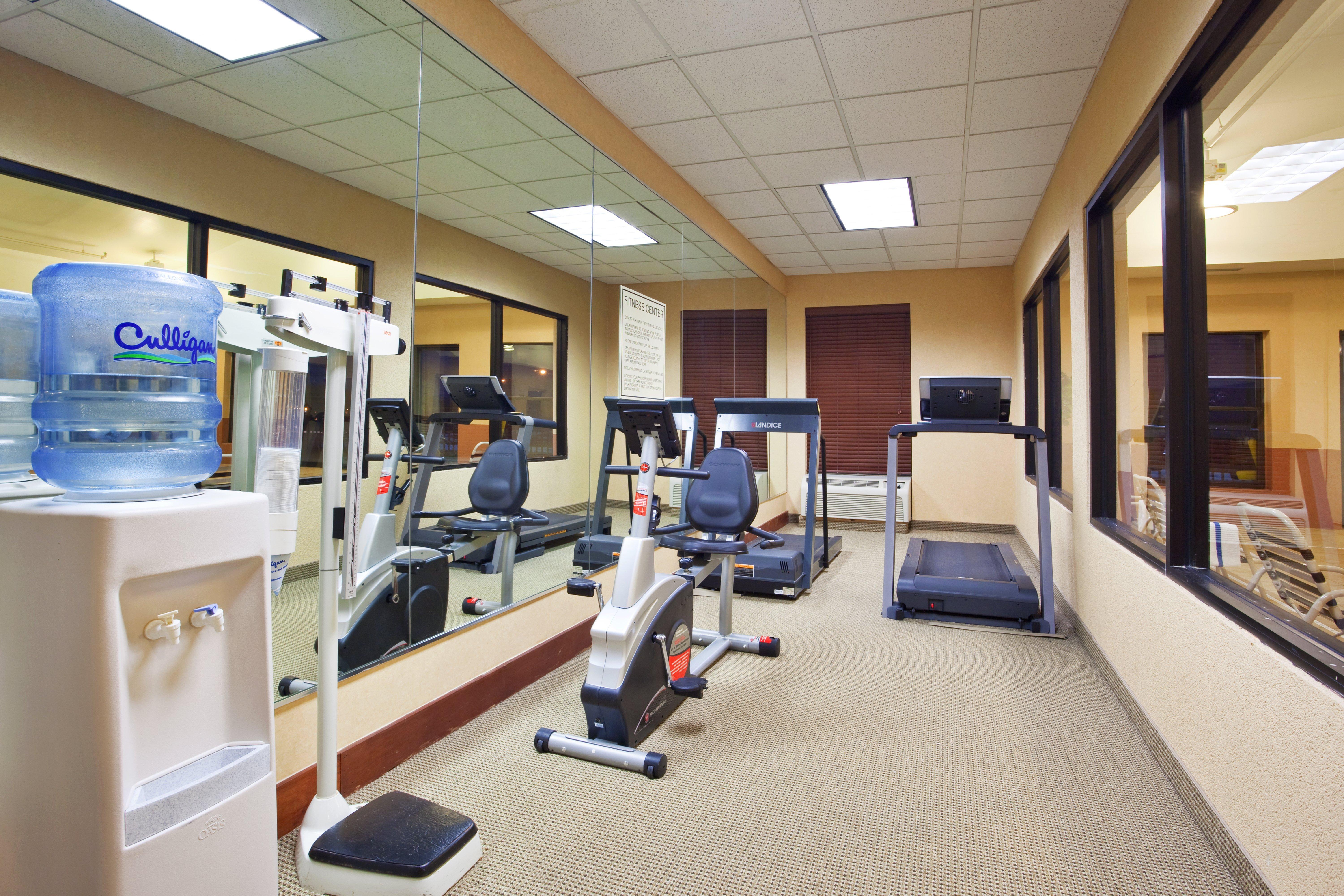 Express & Cleveland-streetsboro By Ihg Hotel