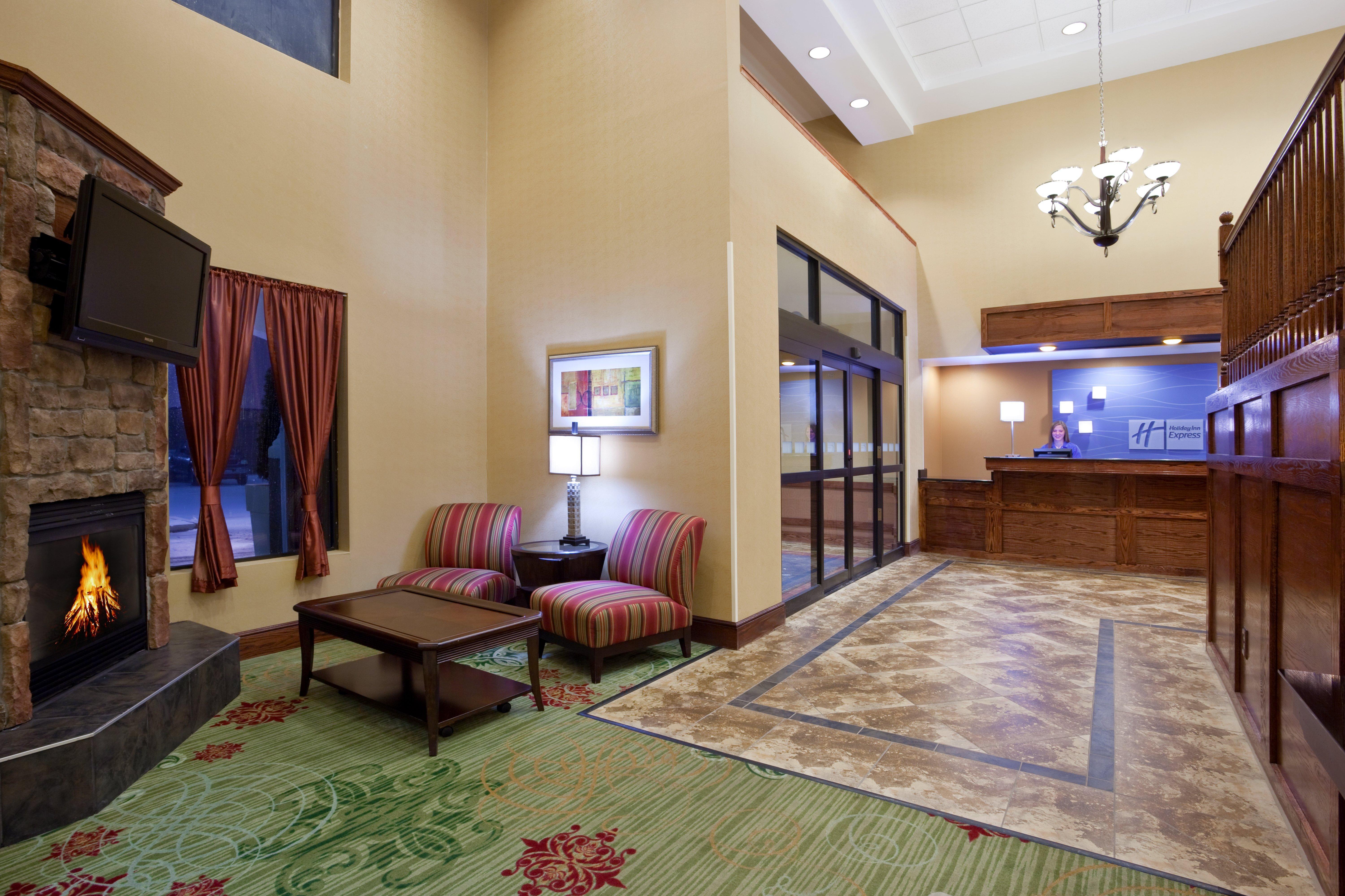 Express & Cleveland-streetsboro By Ihg Streetsboro